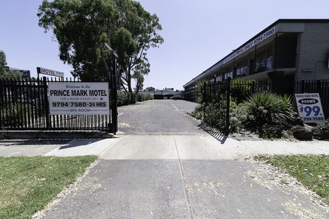 The Prince Mark Motor Inn - Darwin Holiday 2