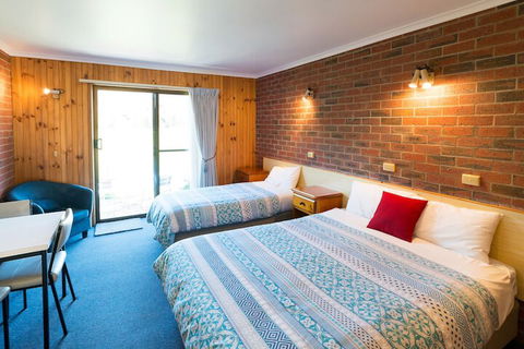 Kookaburra Motor Lodge - Darwin Holiday 2