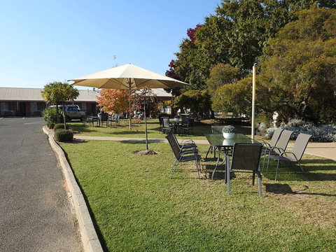 Wine Village Motor Inn - Darwin Holiday 0