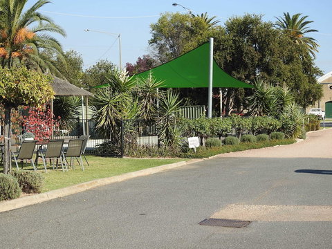 Wine Village Motor Inn - Darwin Holiday 3