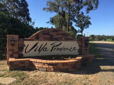 Villa Provence - Darwin Holiday 1