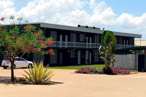 The Leprechaun Resort - Darwin Holiday 2