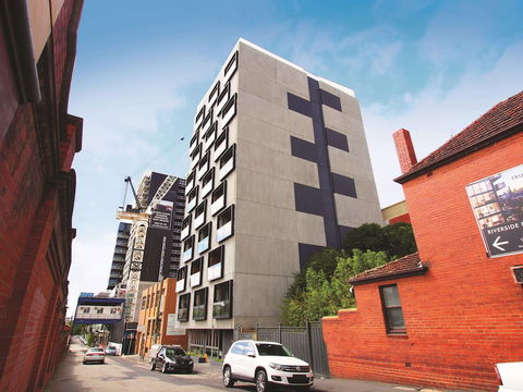 Oaks Melbourne South Yarra Suites - Darwin Holiday 1
