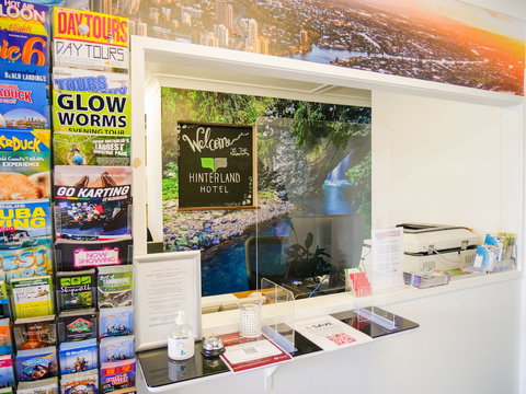 Nightcap At Hinterland Hotel - Darwin Holiday 3