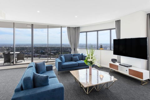 Meriton Suites Kent Street, Sydney - Darwin Holiday 7