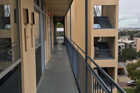 Mountway Holiday Apartments - Darwin Holiday 1