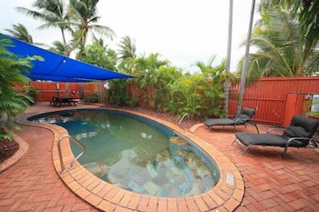 Coconut Grove Holiday Apartments - Darwin Holiday 1