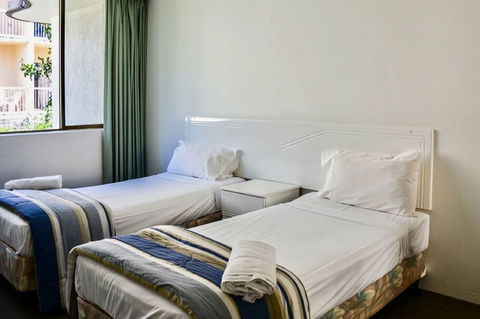 Copacabana Holiday Apartments - Darwin Holiday 4