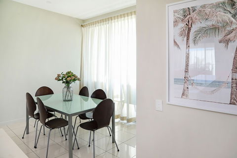 Element On Coolum Beach - Darwin Holiday 2