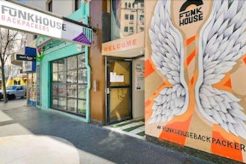 Funk House Backpackers - Darwin Holiday 1