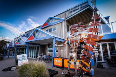 The Island Accommodation - Hostel - Darwin Holiday 0