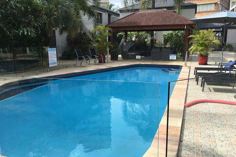 Burleigh Palms Holiday Apartments - Darwin Holiday 4