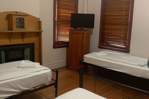 Burwood Bed And Breakfast - Darwin Holiday 4