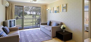 Main Beach Apartments - Darwin Holiday 1