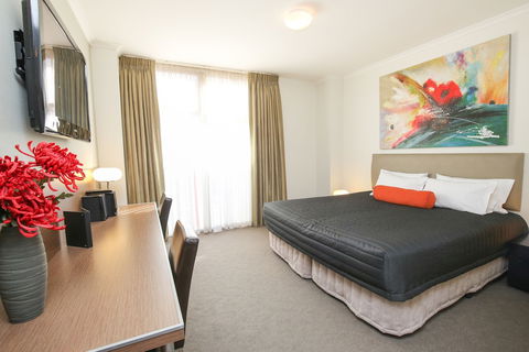 Indulge Apartments - Ontario - Darwin Holiday 6