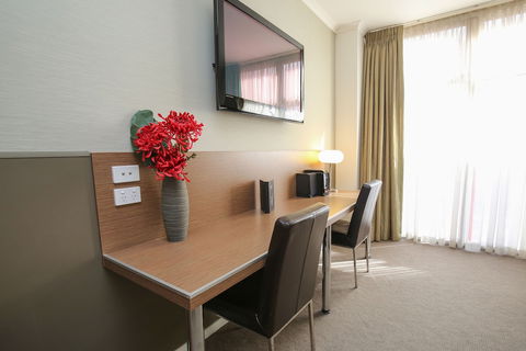 Indulge Apartments - Ontario - Darwin Holiday 1