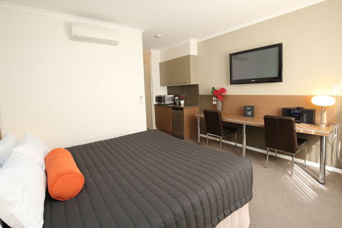Indulge Apartments - Ontario - Darwin Holiday 5