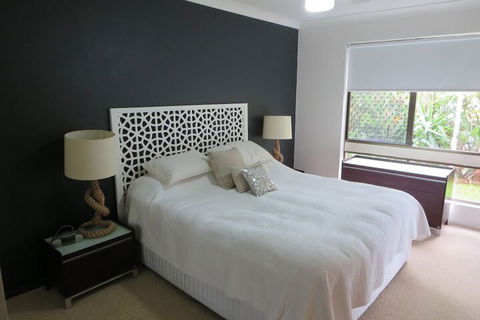 Coffs Harbour Holiday Apartments - Darwin Holiday 2