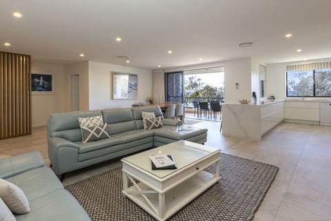 Bay Royal Apartments - Darwin Holiday 6