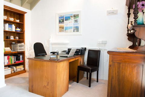 Nelson Bay Bed & Breakfast - Darwin Holiday 7