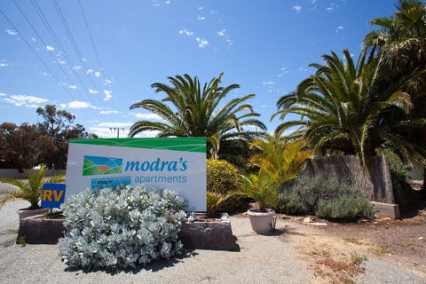 Modra's Apartments - Darwin Holiday 1
