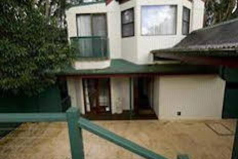 Montville Attic - Darwin Holiday 0