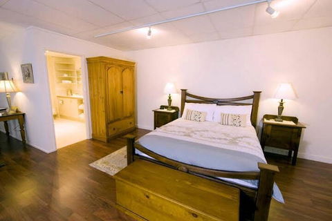 Montville Attic - Darwin Holiday 6