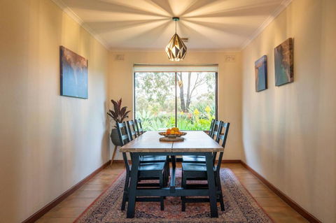 Linger Longer Vineyard Bed & Breakfast - Darwin Holiday 4