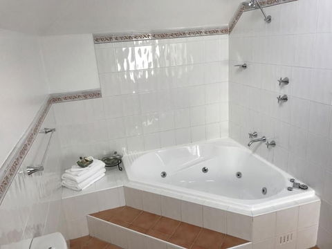 Valley Of The Waters B&B - Darwin Holiday 5