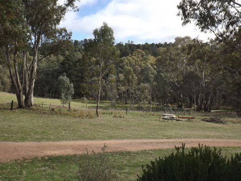 Taralee Orchards - Darwin Holiday 1