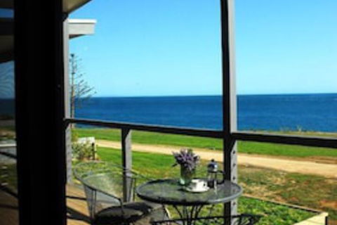The Rookery At Christmas Cove - Darwin Holiday 7