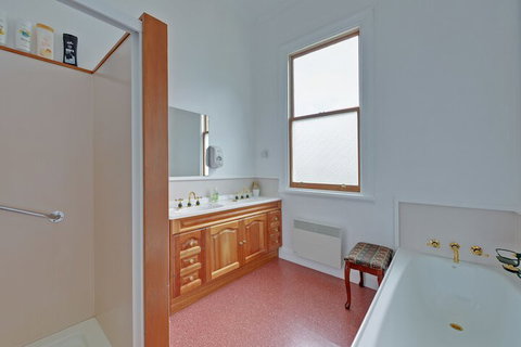 Mt Lyell Anchorage - Darwin Holiday 6