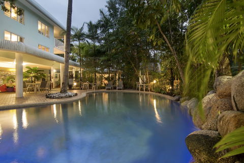 Port Douglas Outrigger Holiday Apartments - Darwin Holiday 4