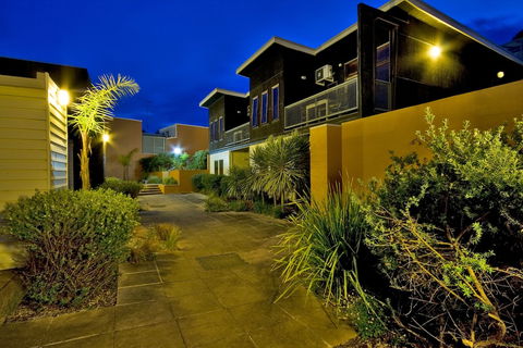 Lornebeach Apartments - Darwin Holiday 1
