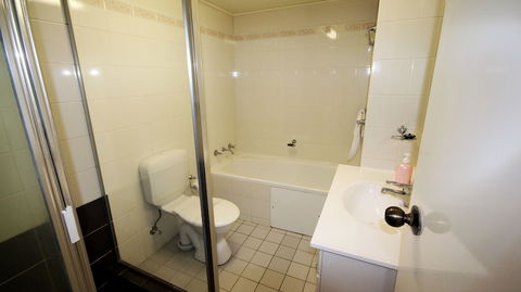 Tradewinds Apartments - Darwin Holiday 6