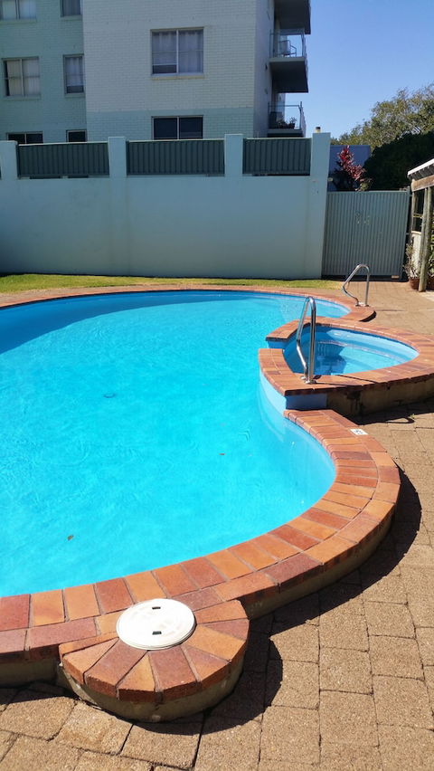 Tradewinds Apartments - Darwin Holiday 3