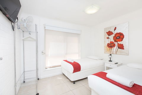 Mildura Holiday Villas - Darwin Holiday 3
