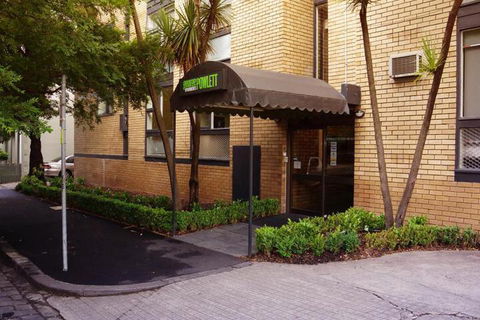 George Powlett Apartments - Darwin Holiday 2