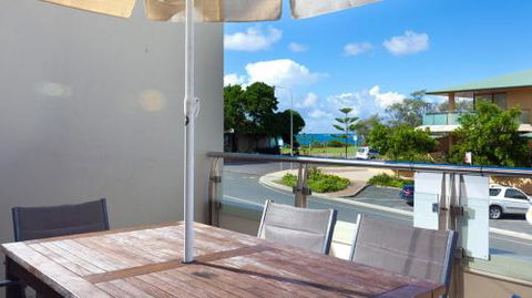 Pipis On The Beach - Darwin Holiday 6