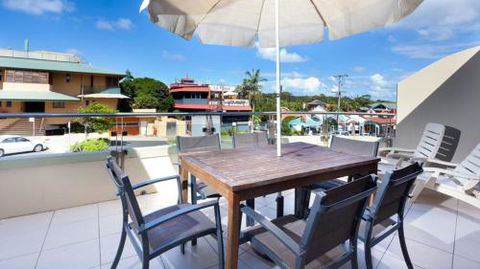 Pipis On The Beach - Darwin Holiday 4