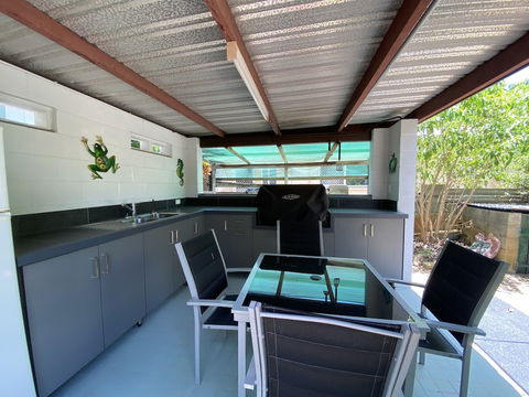 Palm View Holiday Apartments - Darwin Holiday 2