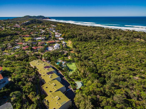 The Oasis Apartments And Treetop Houses - Darwin Holiday 1