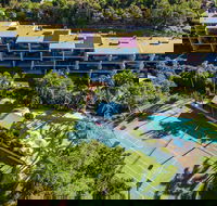 The Oasis Apartments and Treetop Houses - Darwin Holiday