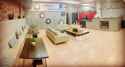 Jackaroo Hostel Sydney - Darwin Holiday 1