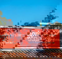 Nightcap at Ferntree Gully Hotel Motel - Darwin Holiday