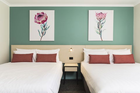 Nightcap At Balaclava Hotel - Darwin Holiday 5