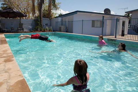 Strand Motel - Darwin Holiday 1