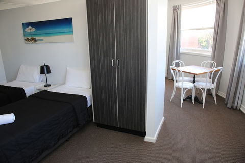 The Lakes Hotel - Darwin Holiday 4