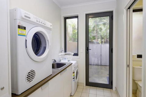 BOOM 5 - Darwin Holiday 2