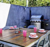 Macondo Seal Rocks - Darwin Holiday